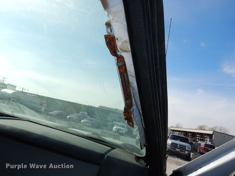 image for item DR8065 2014 Ford F450 Super Duty XL  truck cab and chassis