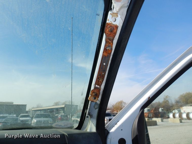 image for item DR8065 2014 Ford F450 Super Duty XL  truck cab and chassis