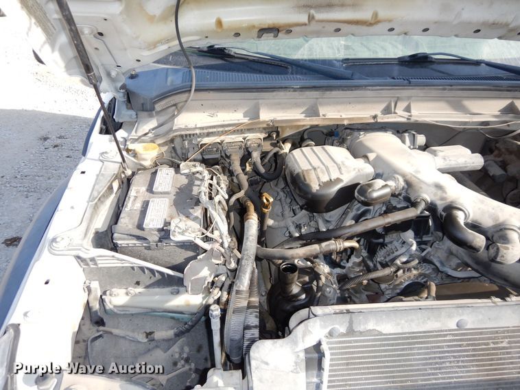 image for item DR8065 2014 Ford F450 Super Duty XL  truck cab and chassis