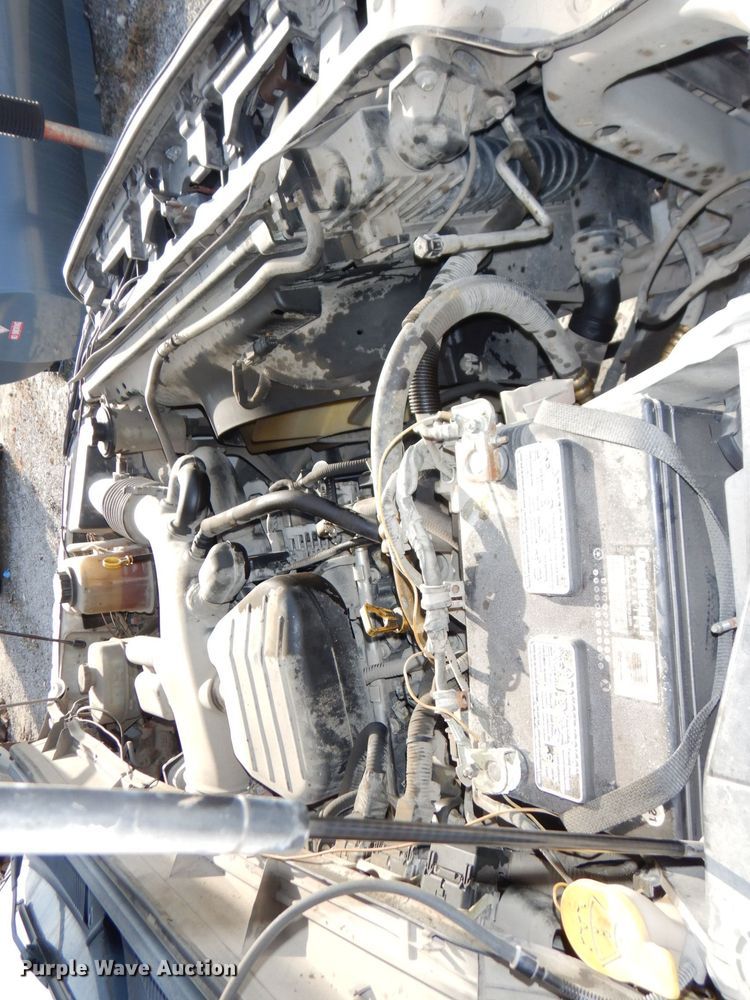 image for item DR8065 2014 Ford F450 Super Duty XL  truck cab and chassis