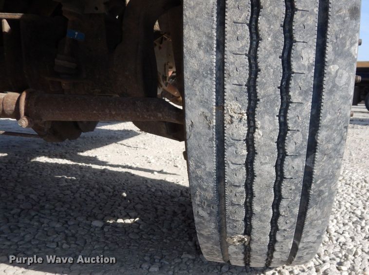 image for item DR8065 2014 Ford F450 Super Duty XL  truck cab and chassis