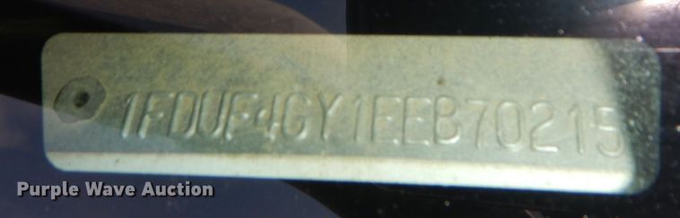 image for item DR8065 2014 Ford F450 Super Duty XL  truck cab and chassis