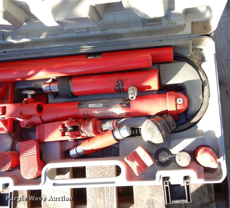 image for item DR8088 Tools