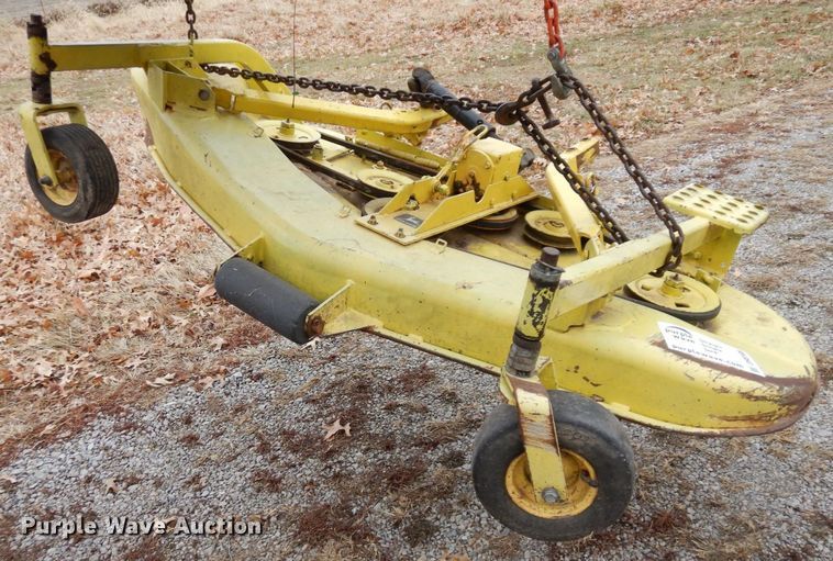 image for item DR8105 John Deere  72" W mower deck