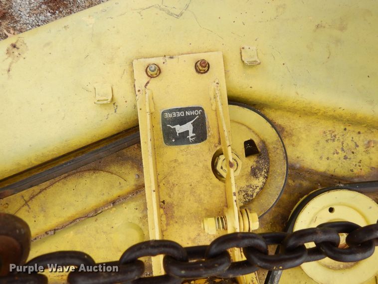 image for item DR8105 John Deere  72" W mower deck