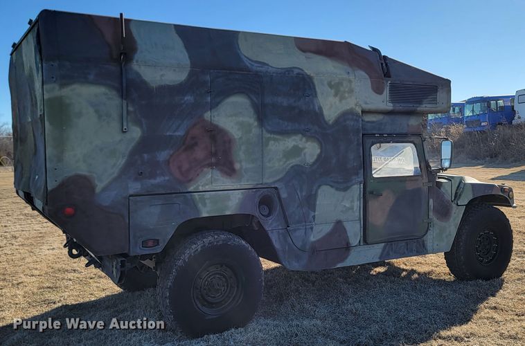 image for item HG9380 1988 Am General Humvee