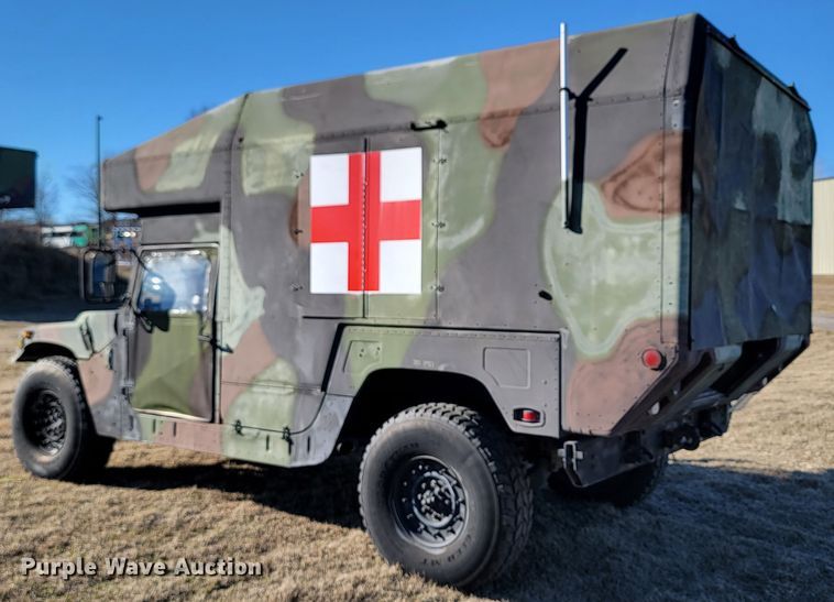 image for item HG9380 1988 Am General Humvee