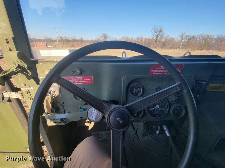 image for item HG9380 1988 Am General Humvee