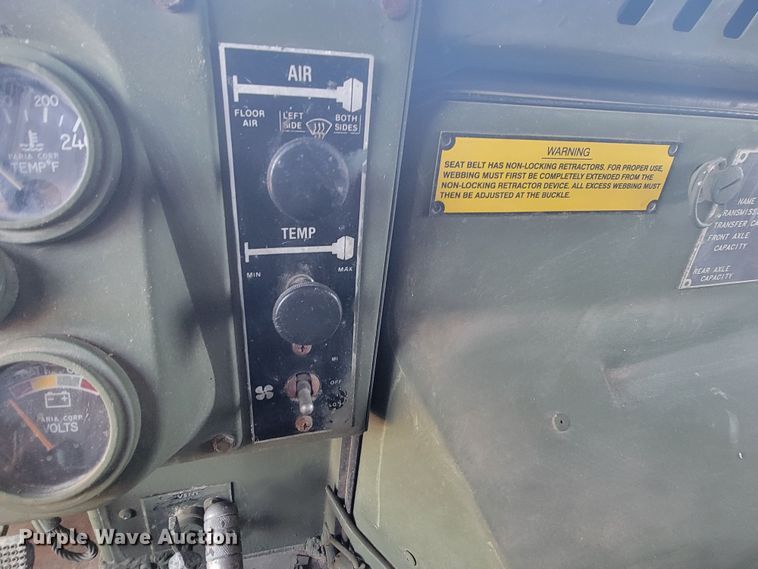 image for item HG9380 1988 Am General Humvee