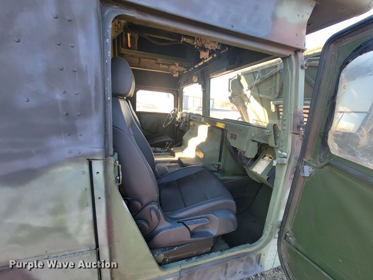 image for item HG9380 1988 Am General Humvee