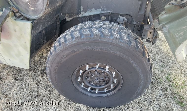 image for item HG9380 1988 Am General Humvee