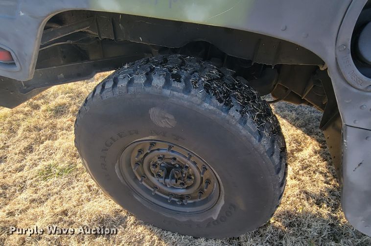 image for item HG9380 1988 Am General Humvee