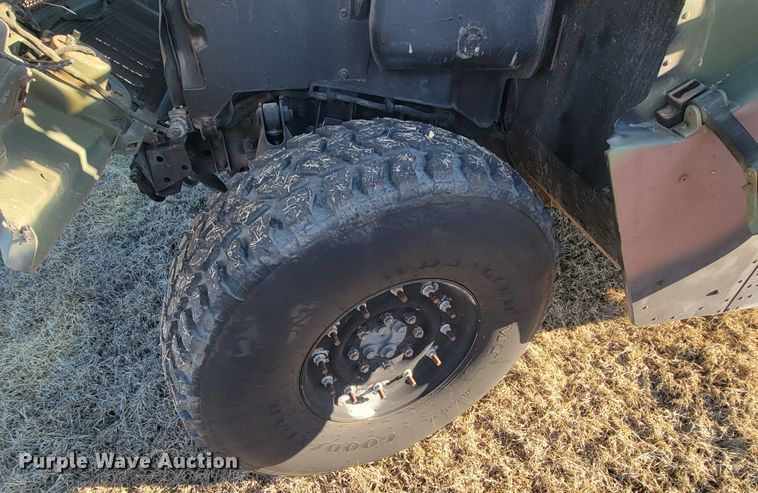 image for item HG9380 1988 Am General Humvee