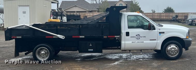 image for item ID9277 2004 Ford F550 Super Duty  dump flatbed truck