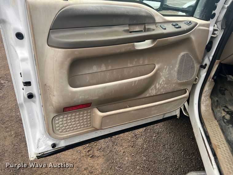 image for item ID9277 2004 Ford F550 Super Duty  dump flatbed truck