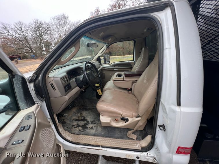 image for item ID9277 2004 Ford F550 Super Duty  dump flatbed truck