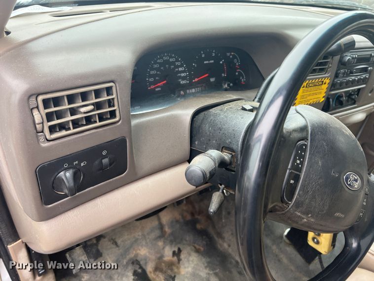 image for item ID9277 2004 Ford F550 Super Duty  dump flatbed truck