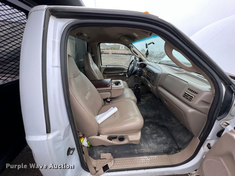 image for item ID9277 2004 Ford F550 Super Duty  dump flatbed truck