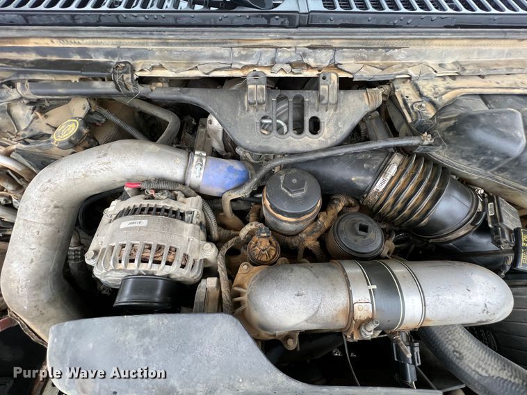 image for item ID9277 2004 Ford F550 Super Duty  dump flatbed truck