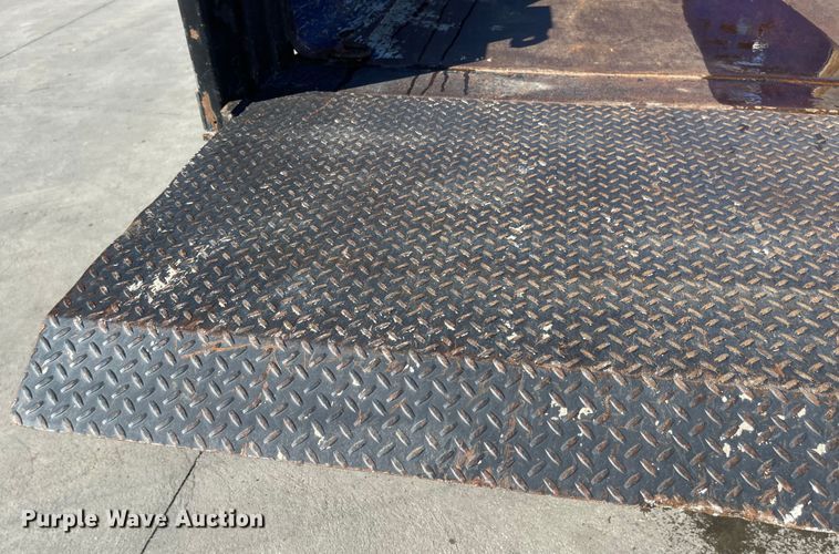 image for item JD9238 2008 Ford F450 Super Duty XL  dump truck