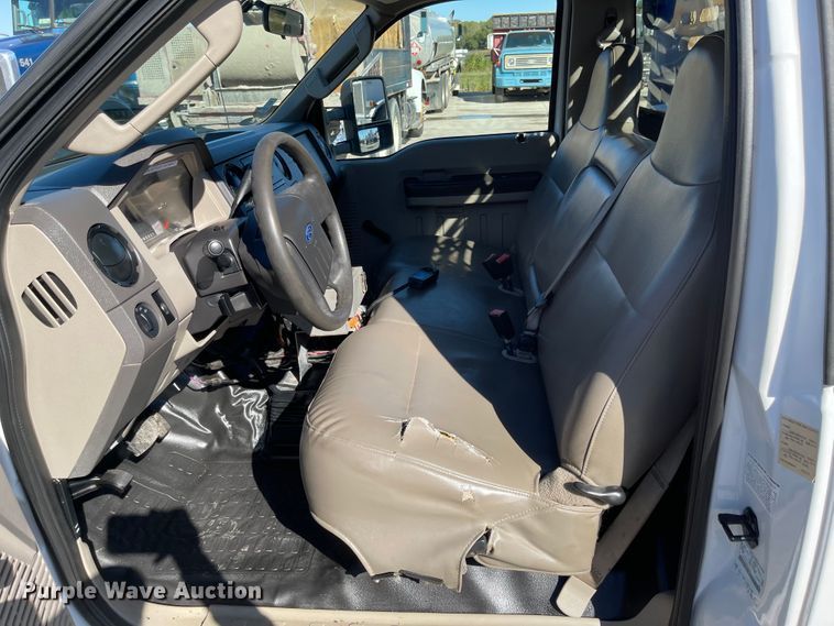 image for item JD9238 2008 Ford F450 Super Duty XL  dump truck