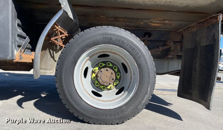 image for item JD9238 2008 Ford F450 Super Duty XL  dump truck