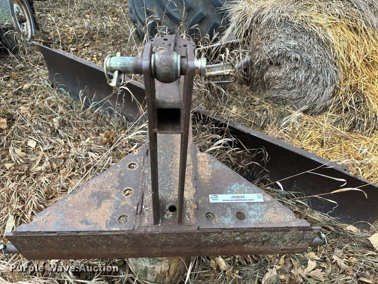 image for item JD9639 90" W three point blade