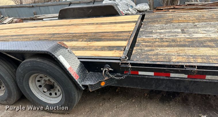 image for item JD9653 2013 Kaufman  equipment trailer