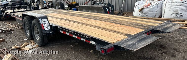 image for item JD9653 2013 Kaufman  equipment trailer