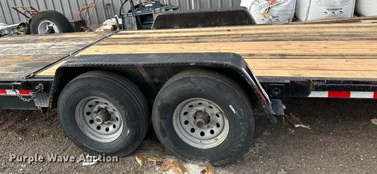 image for item JD9653 2013 Kaufman  equipment trailer