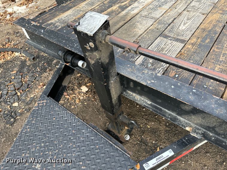 image for item JD9653 2013 Kaufman  equipment trailer