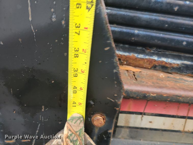 image for item JG9573 2001 Ford F650 Super Duty  flatbed truck