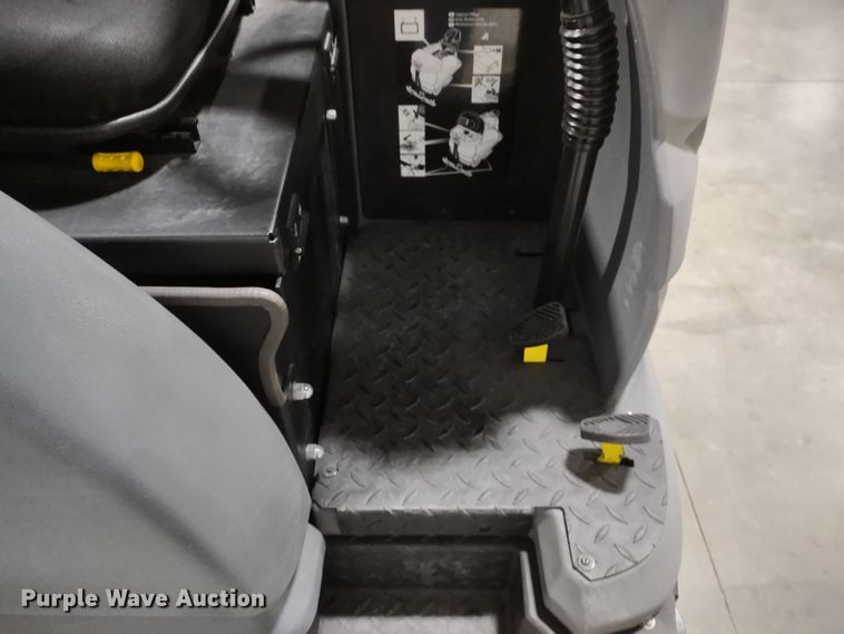 image for item JK9110 Karcher B250R  floor scrubber