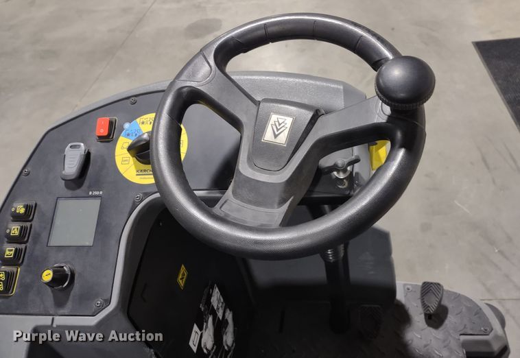 image for item JK9110 Karcher B250R  floor scrubber