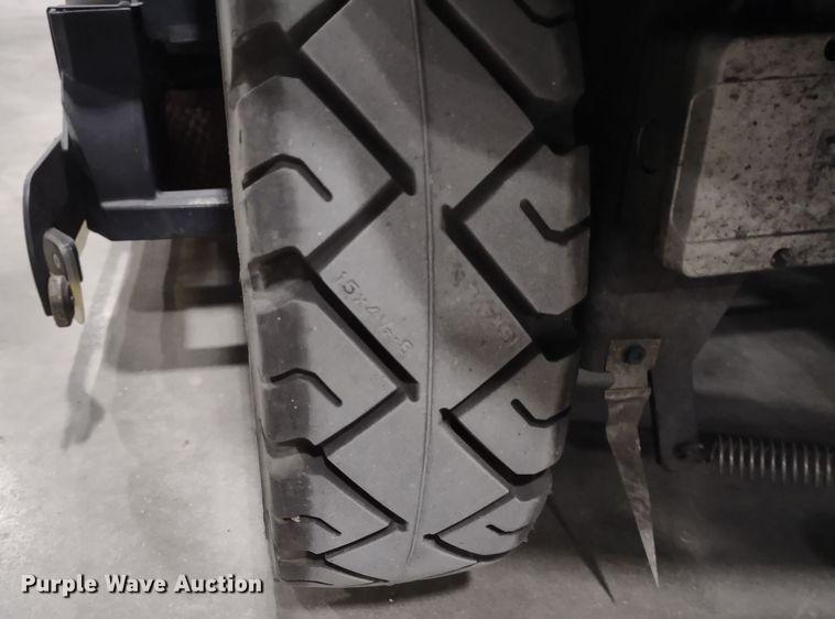 image for item JK9110 Karcher B250R  floor scrubber