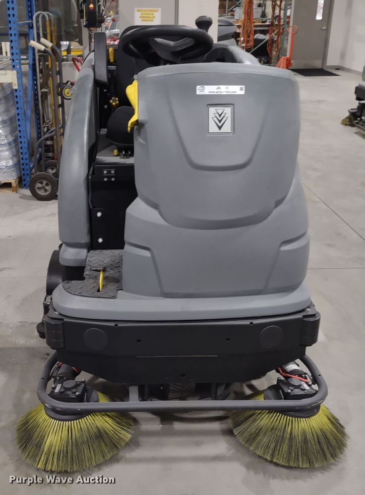 image for item JK9111 Karcher B250R  floor scrubber