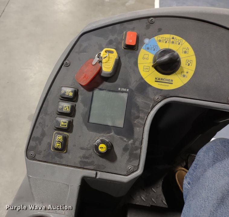 image for item JK9111 Karcher B250R  floor scrubber