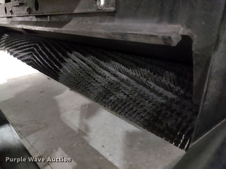 image for item JK9111 Karcher B250R  floor scrubber