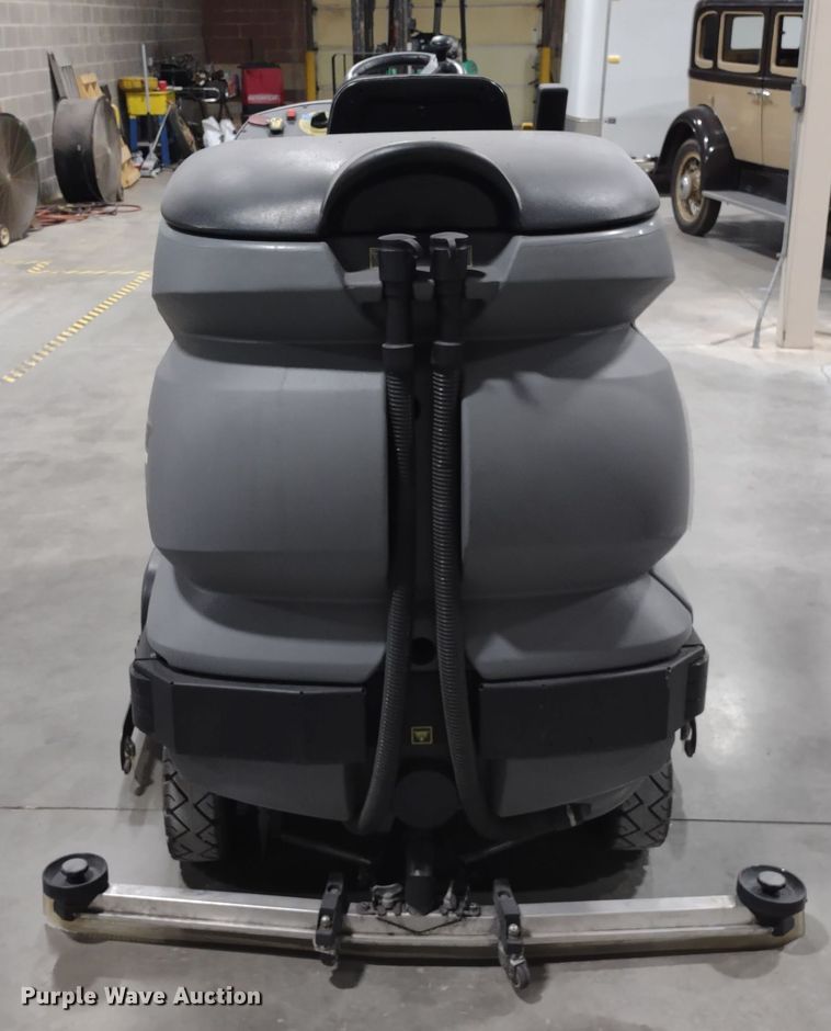 image for item JK9112 Karcher B250R  floor scrubber