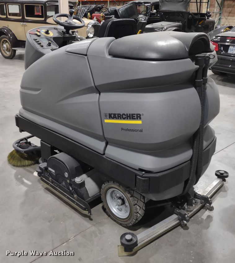 image for item JK9112 Karcher B250R  floor scrubber