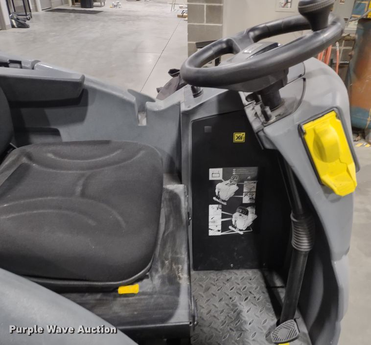 image for item JK9112 Karcher B250R  floor scrubber