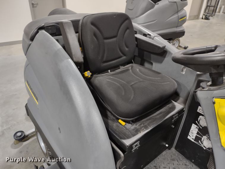 image for item JK9112 Karcher B250R  floor scrubber