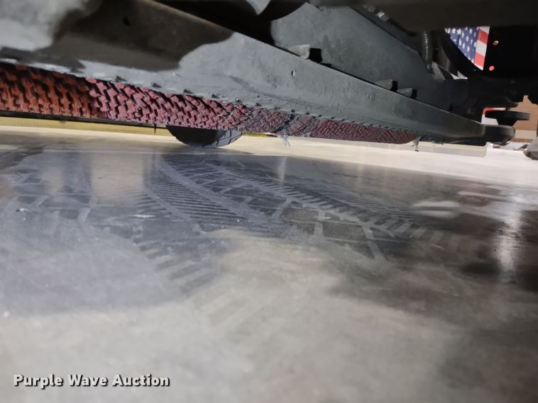 image for item JK9112 Karcher B250R  floor scrubber