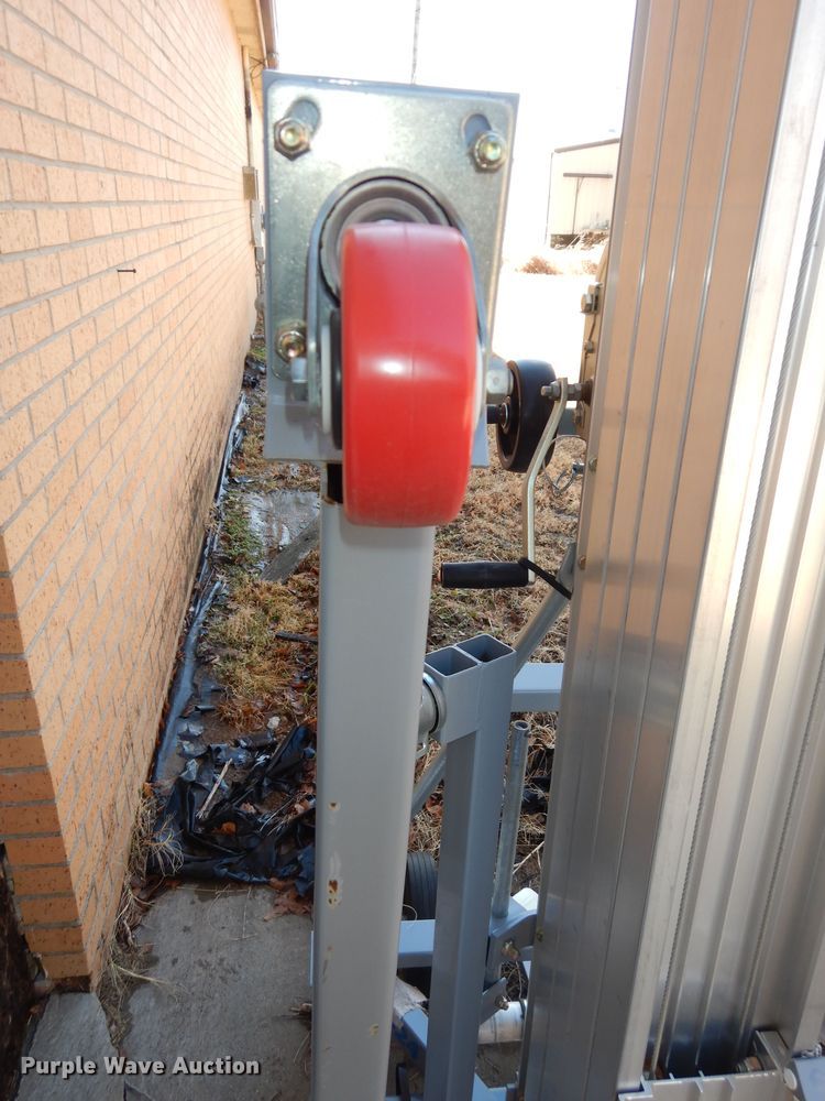 image for item JR9020 2019 Genie SLC24  material lift