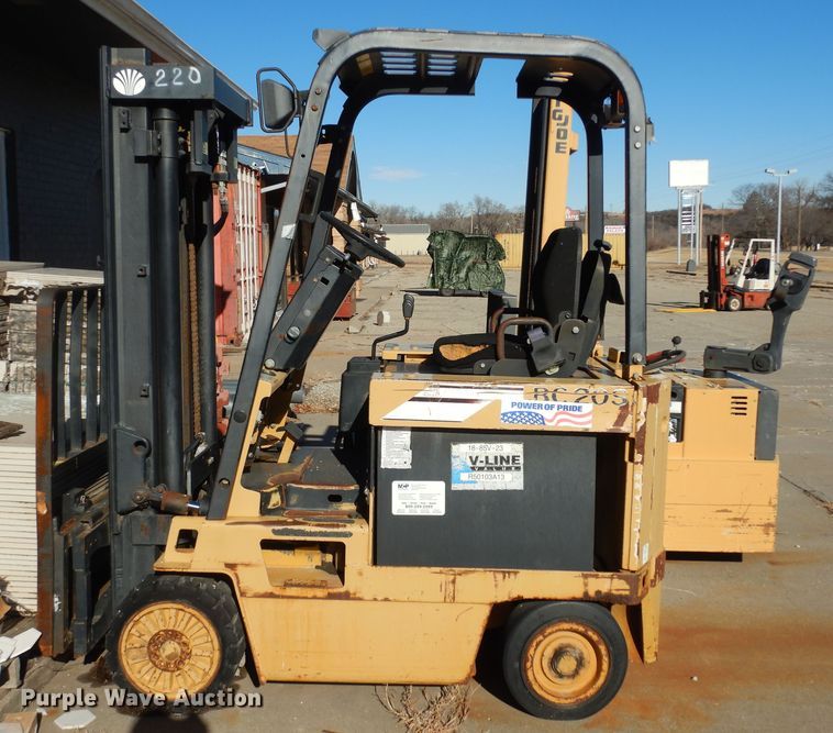 image for item JR9021 Daewoo BC20S  forklift