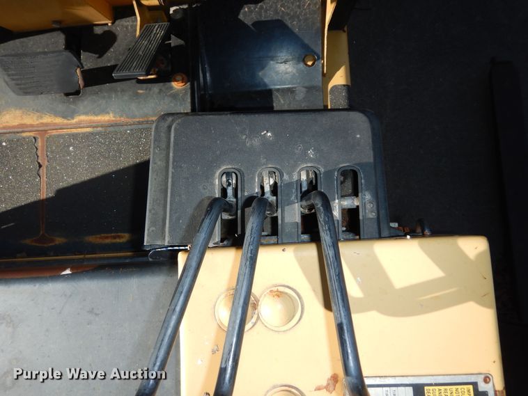 image for item JR9021 Daewoo BC20S  forklift