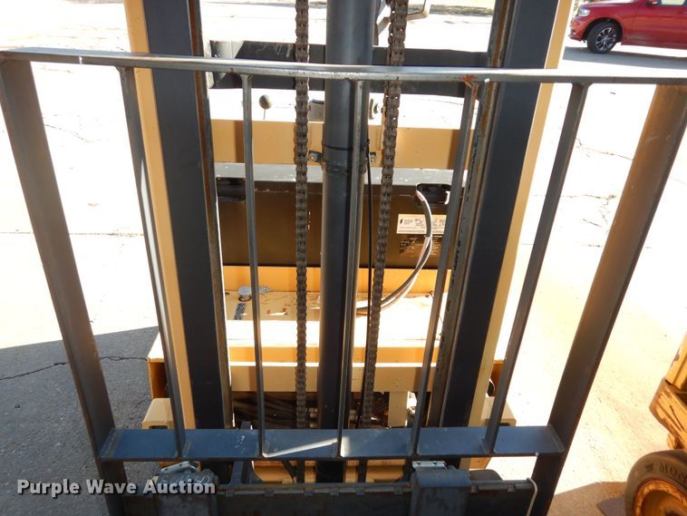 image for item JR9022 Big Joe  electric pallet jack