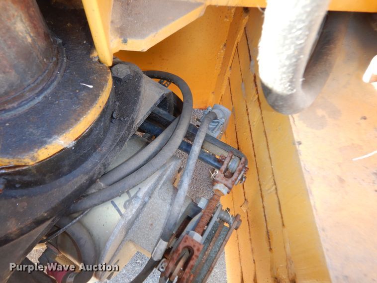 image for item JR9022 Big Joe  electric pallet jack