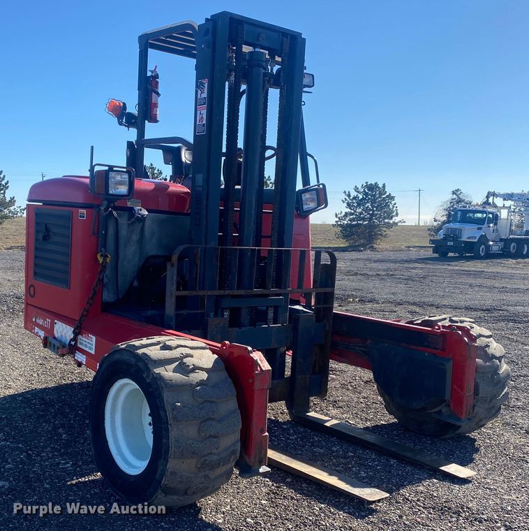 image for item JW9246 2011 Moffett M80BC  forklift