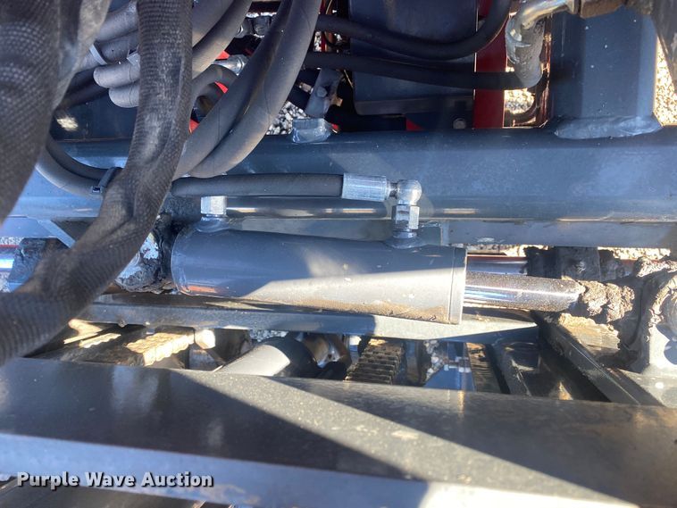 image for item JW9246 2011 Moffett M80BC  forklift